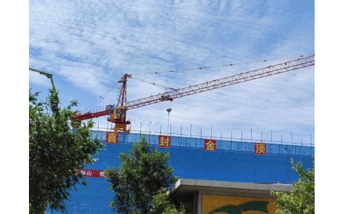 破舊立新筑夢發展新愿景，眾志成城干出技改加速度 ----銀川伊百盛6000㎡智能化車間順利封頂。