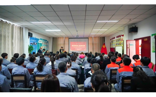 乘風(fēng)破浪啟新程，誓言鏗鏘擔(dān)使命 —— 銀川伊百盛管理層履職宣誓暨目標(biāo)責(zé)任簽訂儀式圓滿舉行