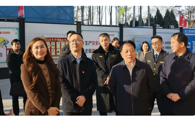 自治區市場監管廳馬如林廳長，銀川市委常委、紀委書記劉智鋒帶領相關處局同志到企業調研